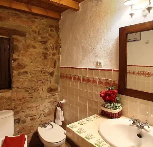 Rusticae El Anadio 4*